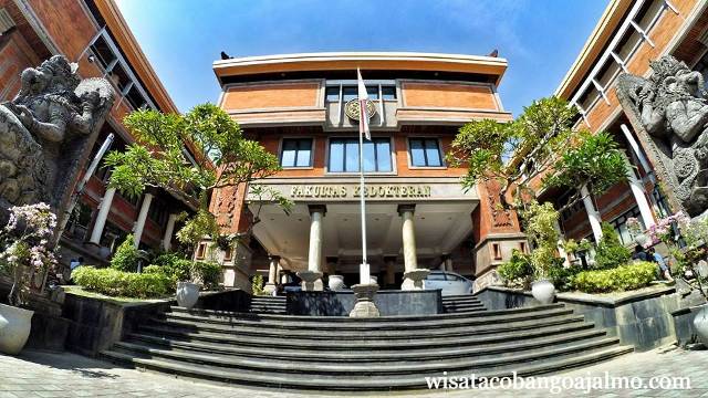 10 Rekomendasi Universitas Terbaik di Bali PTN dan PTS 
